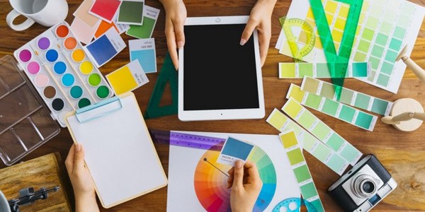دبلوم في تصميم الرسومات والوسائط المتعددة