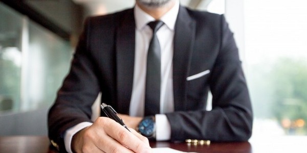 دكتوراه في البيئة العمرانية المتخصصة في اقتصاد البناء والعقود (عن طريق البحث)