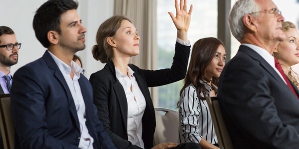 دكتوراه في القانون - القانون العام وقانون المصلحة العامة (عن طريق البحث)