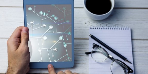 بكالوريوس في العلوم (التنمية البشرية وتكنولوجيا المعلومات)