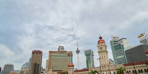 بكالوريوس في الأدب الماليزي